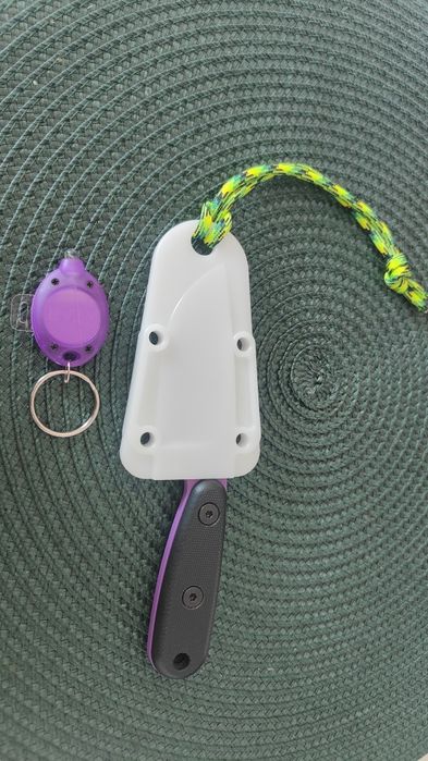Esee Izula EDC knife neck