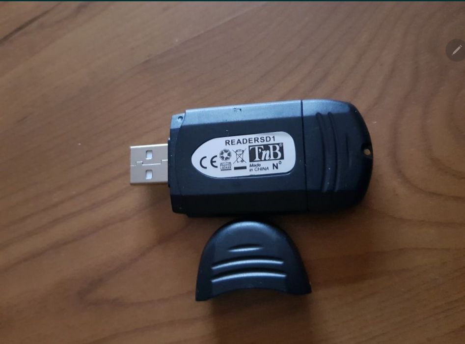 Cititor de card memorie microSD