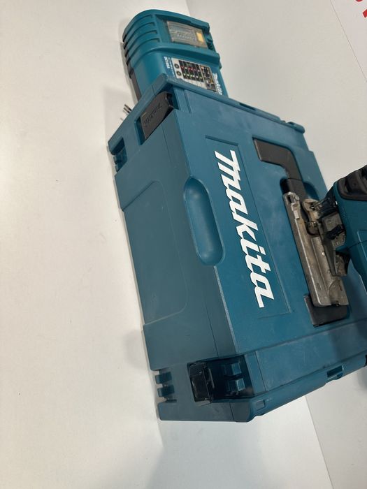 Makita DJV 180 pendular soricel decupir bosch hilti dewalt