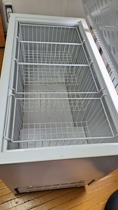 Продам морозильник