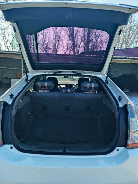 Тайота Приус гибрид