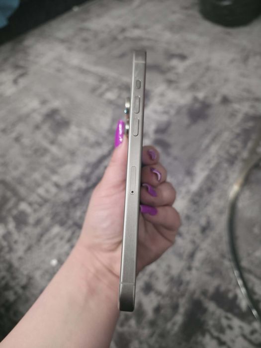 Vând schimb iPhone 15 Pro Max