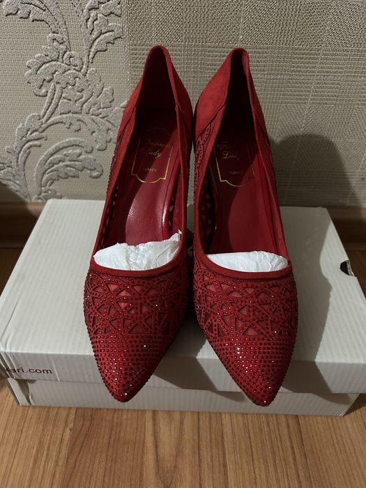 Туфли по 5000 тг