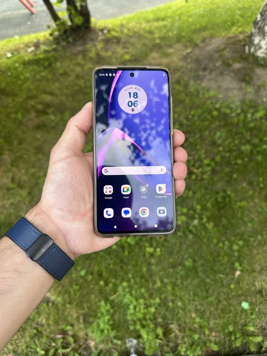Продам телефон Redmi 256Gb 5G