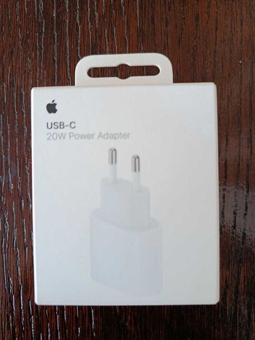 Apple 20W USB-C Power adapter/Адаптер для Apple USB-C мощностью 20 Вт