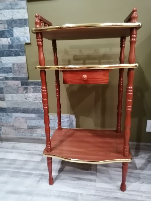 Помощен шкаф за напитки