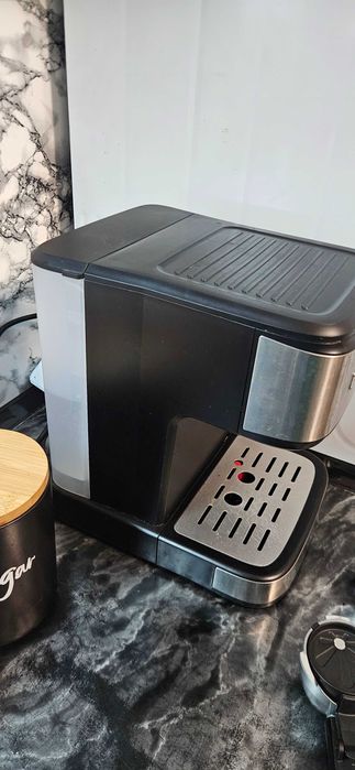 Кафемашина Crown CEM-1523