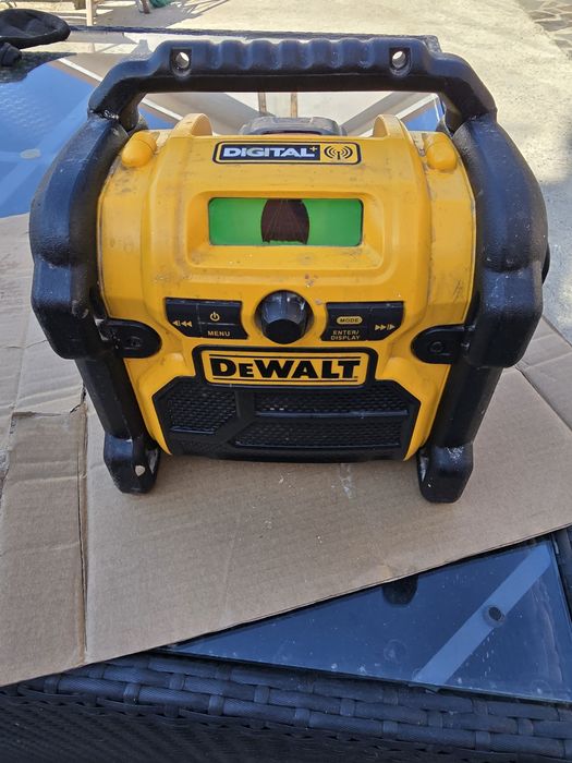 Radio dewalt dcr020