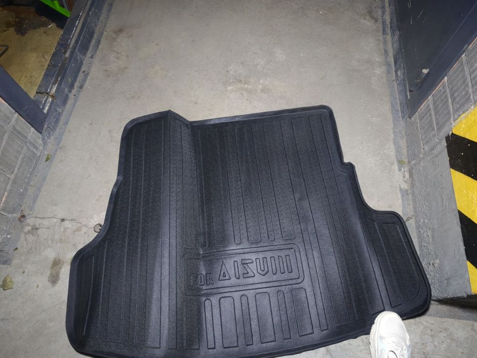 Коврик на Changan aisvin.