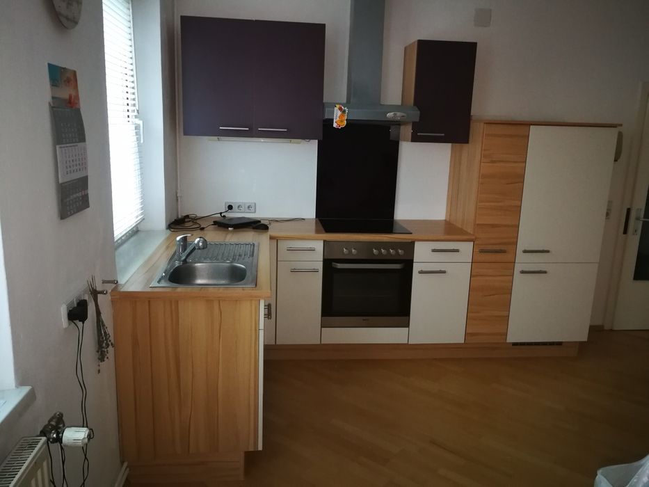 Продавам кухня с уреди.