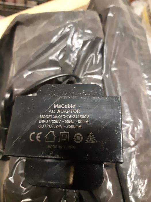 Transformator 12-24 volti.