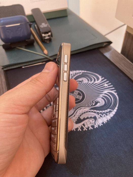 Продам Nokia e72