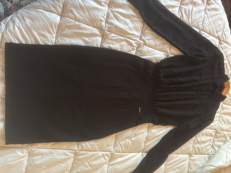 Бизнес Рокля Guess xs