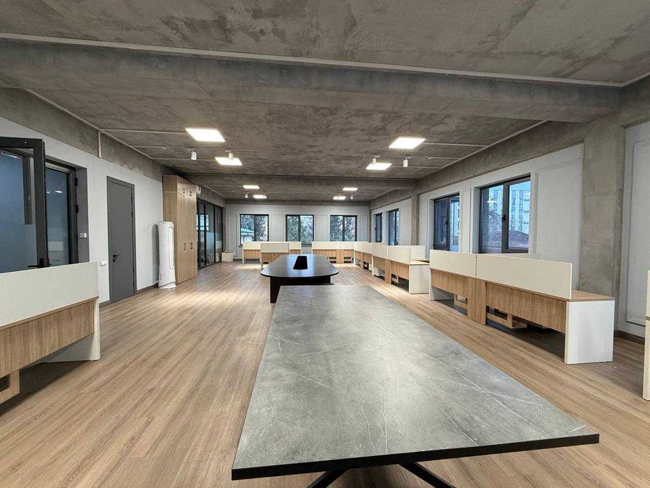 Аренда Евро офис 8 роддом 200м2