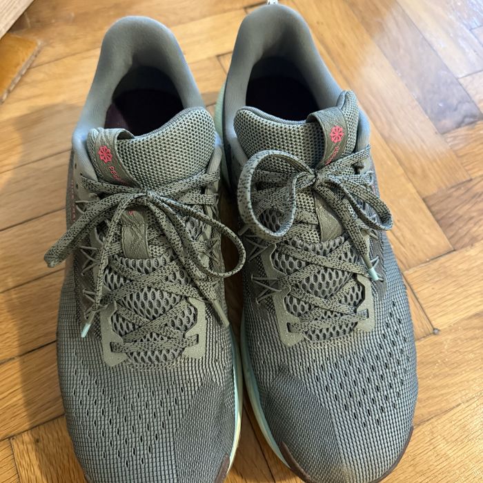 Маратонки NIKE 45