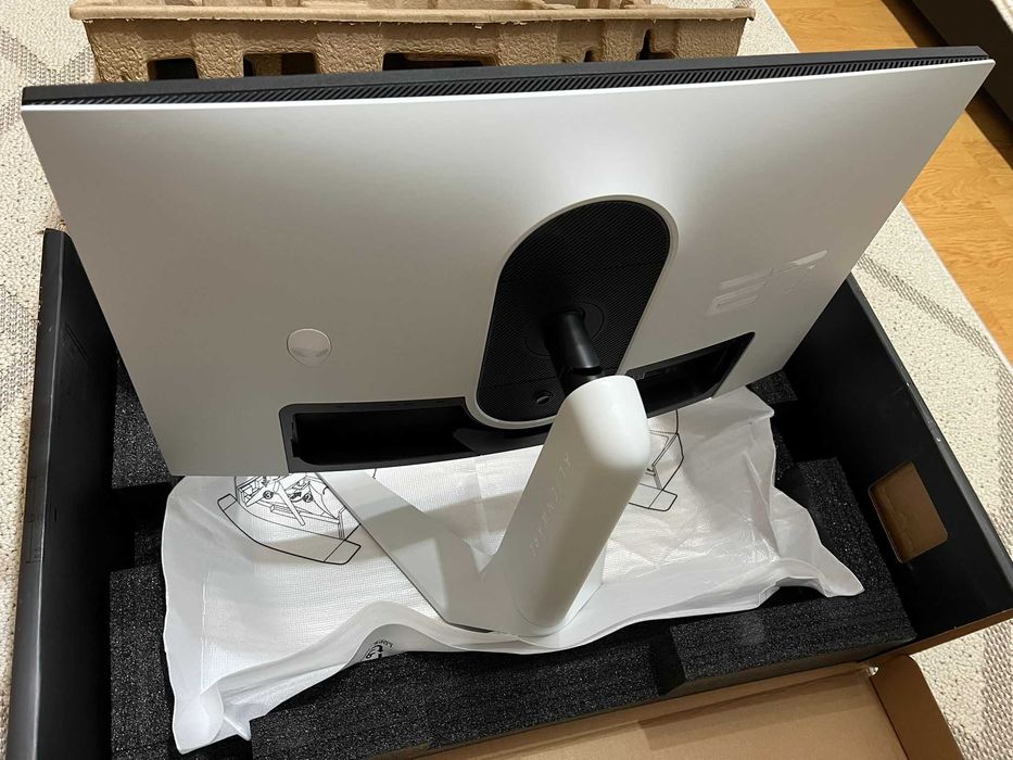 Monitor Alienware AW2723DF 2K 280Hz 27" nou