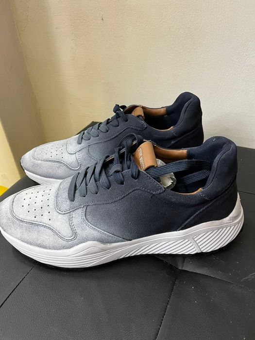 Продавам мъжки маратонки Steve Madden, размер 47.