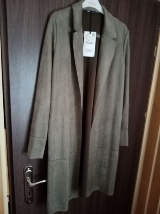 trenci zara s 100 lei/buc