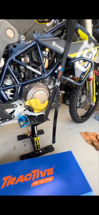 Motocicleta Husqvarna 701 Enduro 2024 Rally 5000 Km