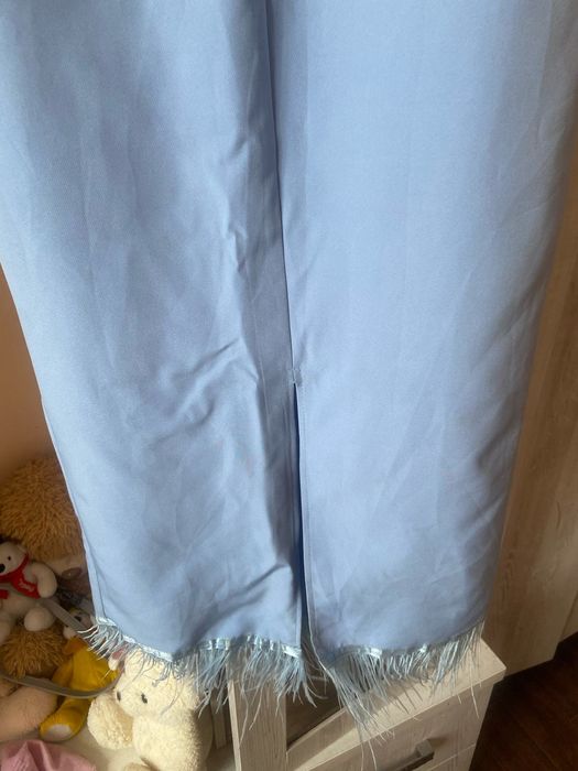 голубое платье продаю срочно