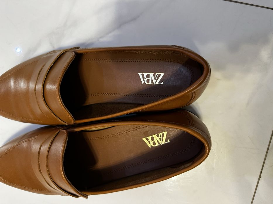 Продам женскую обувь