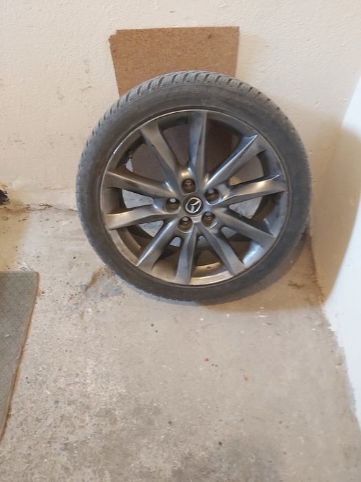 Mazda 18 цола 5х114.3 със зимни гуми Ханкок