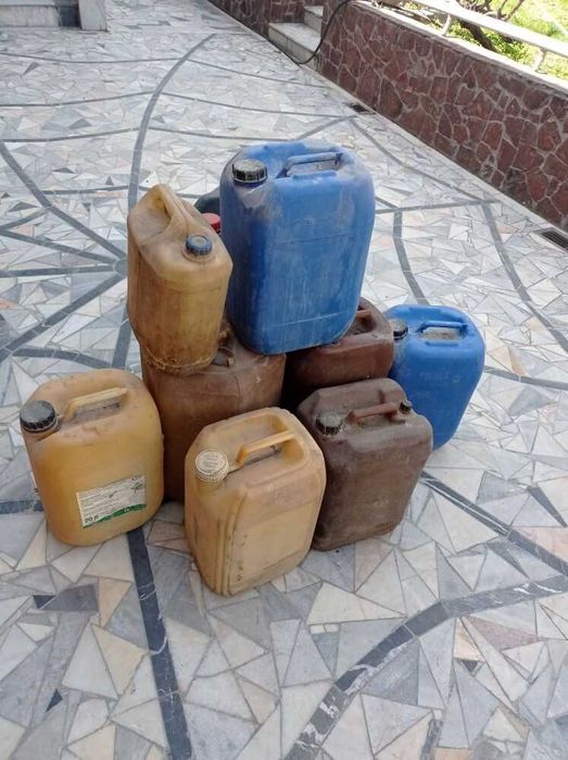 канистры пластиковые прочные