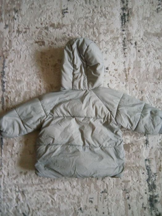 Geaca bebe ZARA 9-12 luni