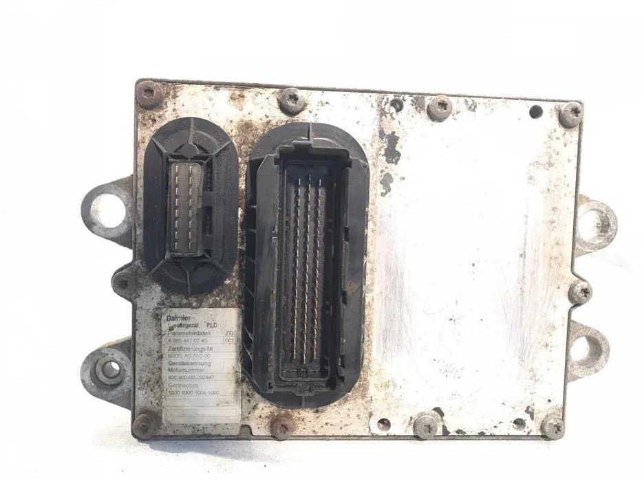 Calculator motor OM906.900 camion Mercedes Atego-Piese schimb Mercedes