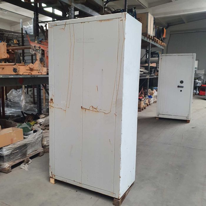 Dulap metalic cu seif