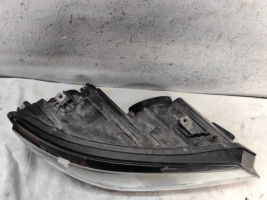 Оригинален фар Vw Tiguan