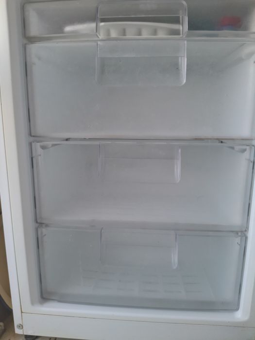 Продам холодильник
