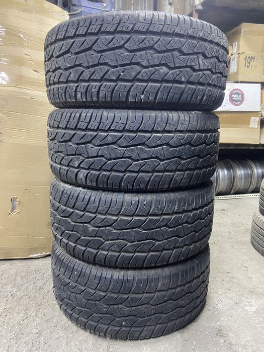Комплект шины с дисками 305/50/20 Maxxis с оригинальными дисками Mak