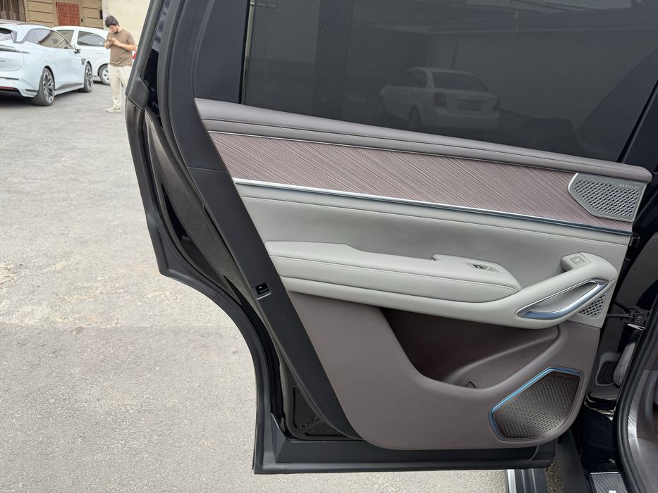 Denza N9 full options hybrid