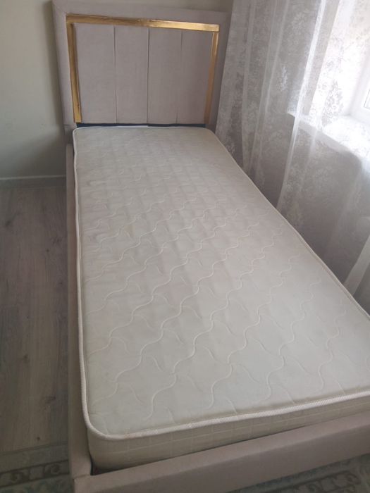 Продам кровать односпальная