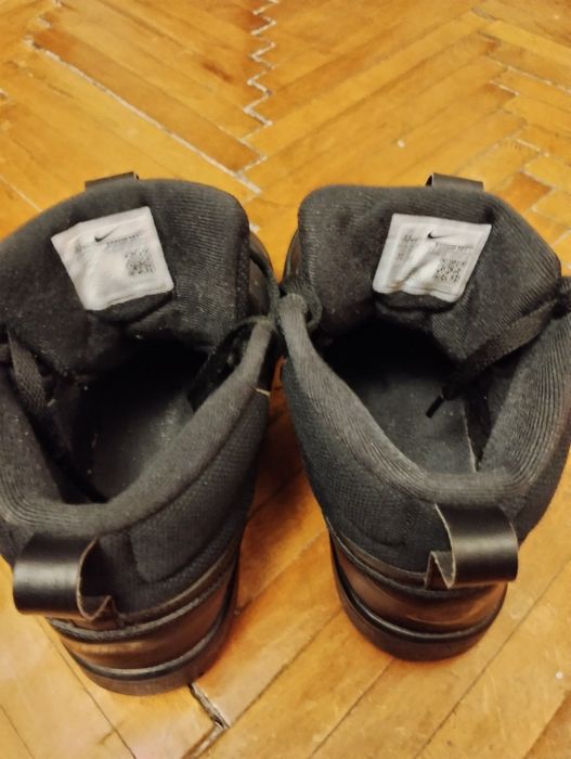 Nike negri originali