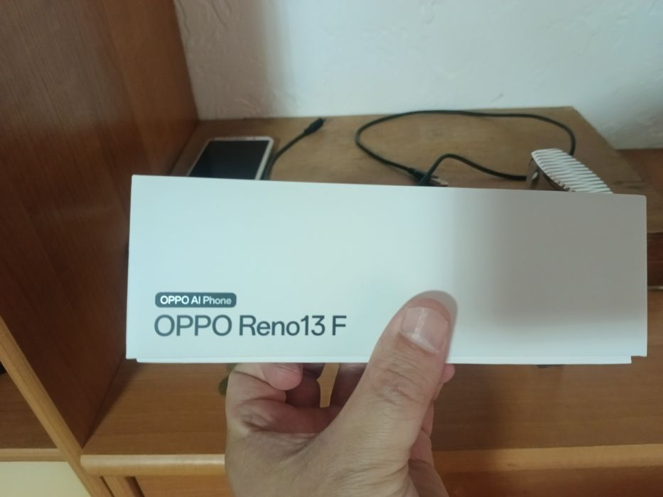 Продам OPPO Reno 13 F