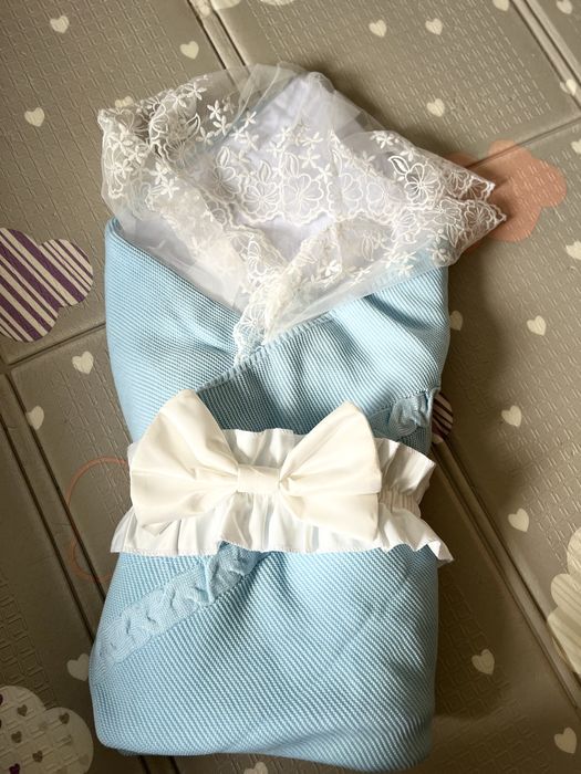 Продам теплый конверт на выписку