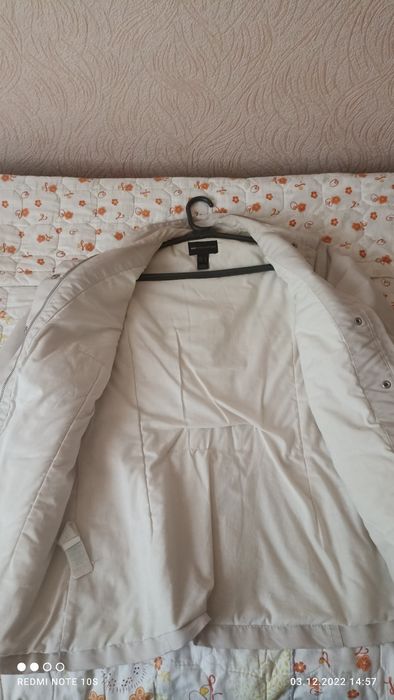 Женская куртка 46 размер