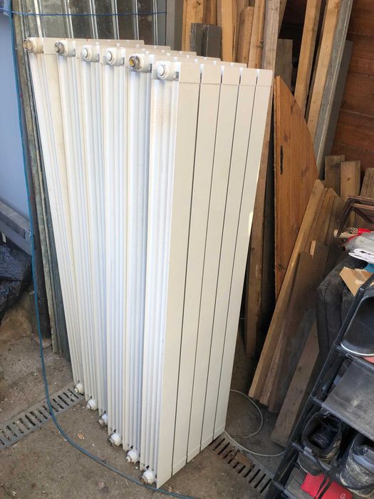 6 radiatoare aluminiu, H 1400 mm x 5 elementi, adancime 96 mm