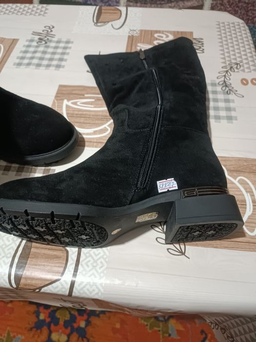 Замшевые зимние сапоги