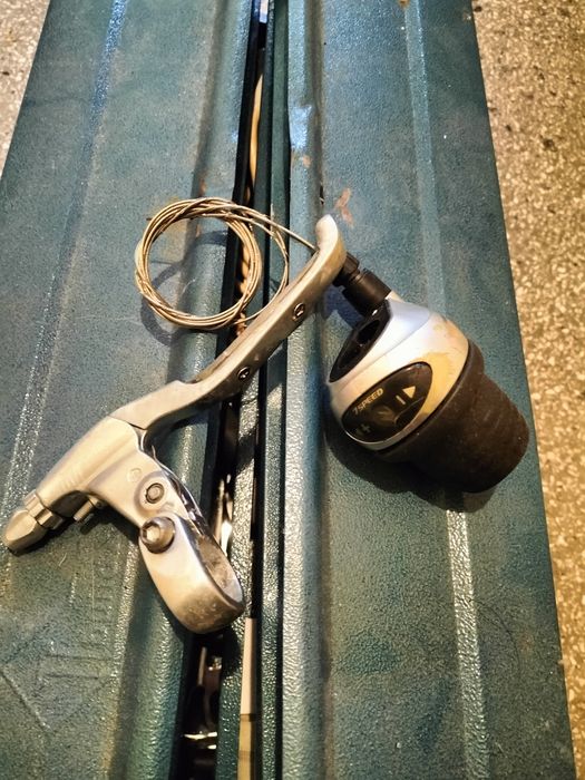 Schimbător 7 viteze + maneta frană Shimano