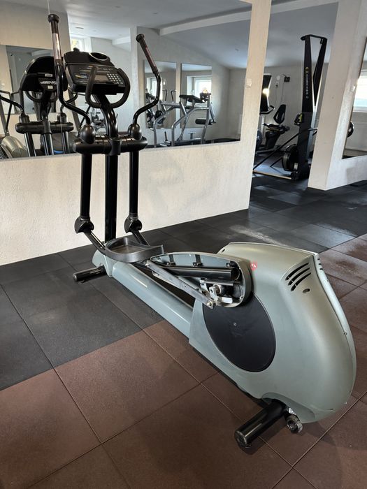 Bicicletă eliptică Life Fitness 9500HR