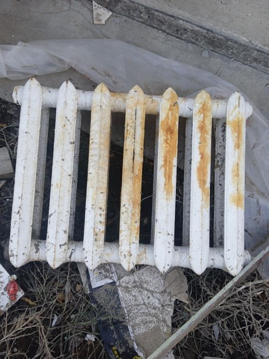 Чугунный батарея 8 секция