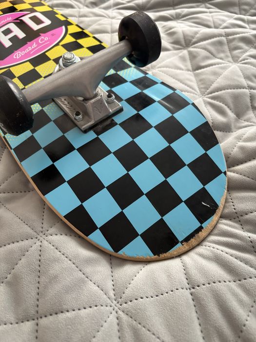 Skateboard RAD colorat