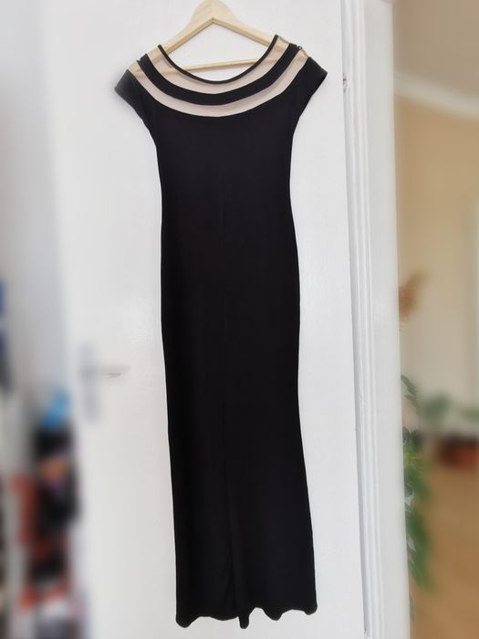 Официална черна рокля