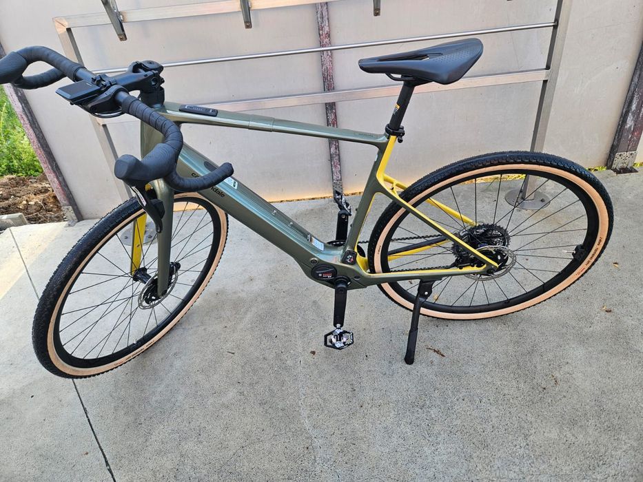 Bicicleta gravel cannondale de carbon sram axs Bosch sx model 2025