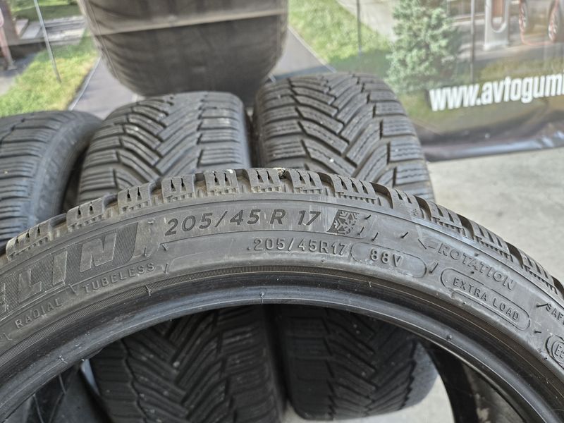 205/45/17 MICHELIN 4бр RunFlat