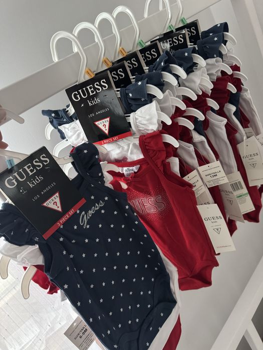 Guess - бебешки бодита 3бр за 36€