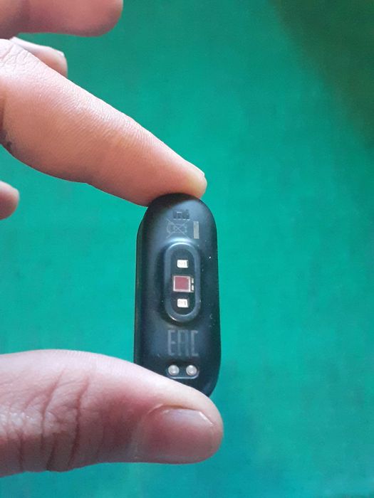 Xiomi mi band 4 yangidek +2ta remeshok
